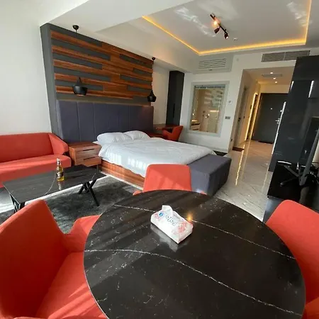 Luxury Residential In Center W/full Facilitys Apartamento *